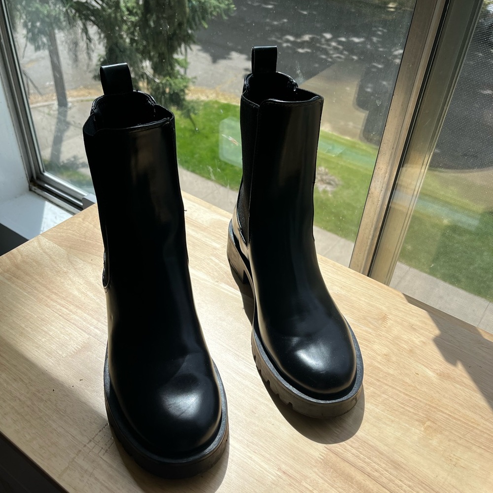H&M Black Ankle Boots with Chunky Sole